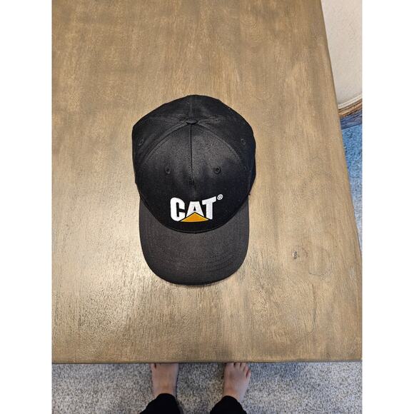CAT Caterpillar Equipment Hat Adjustable Black w/ Embroidered Logo - Picture 2 of 8